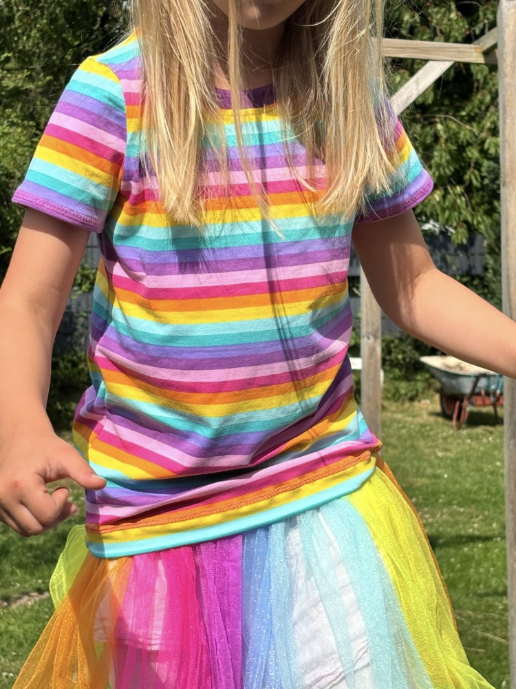 Bild 1 von eBook Schmales Shirt -Schmal und gerade geschnittenes Unisex Shirt Größe 104-170