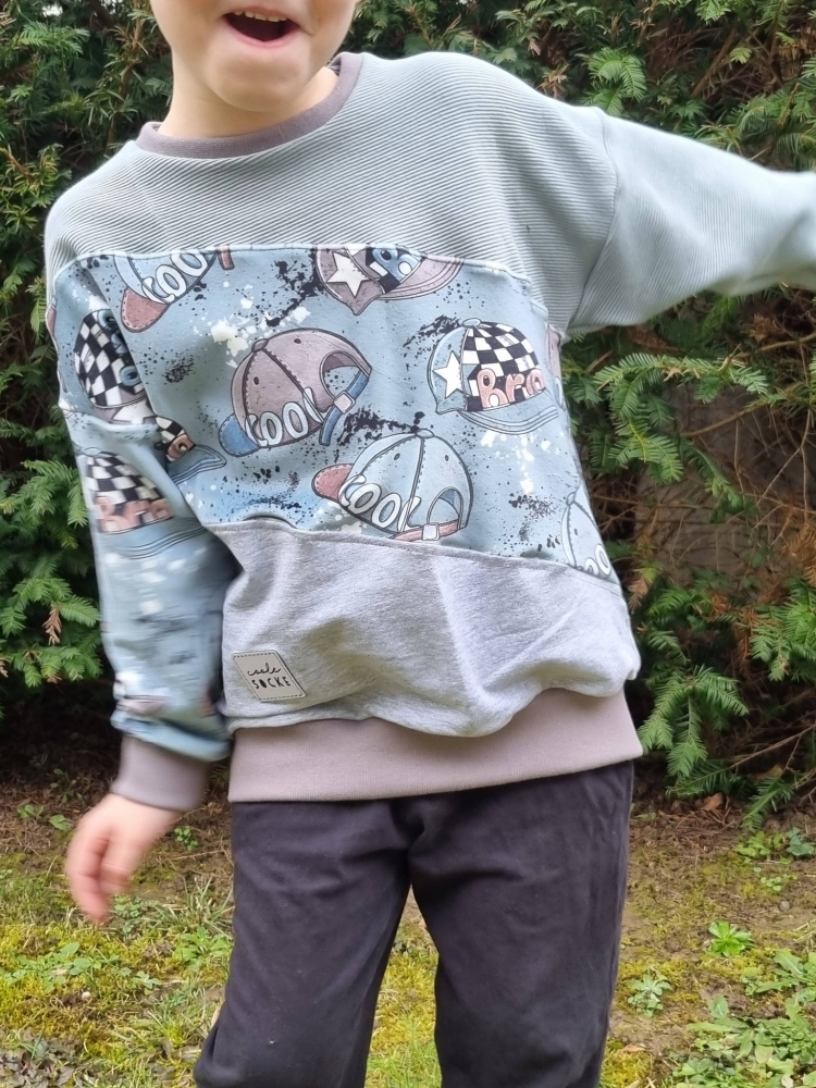 Bild 1 von Klimperklein eBook Sportlicher Sweater 104 bis 170 Schnittmuster mit 3 Teilungen Beamerdatei Ebenen