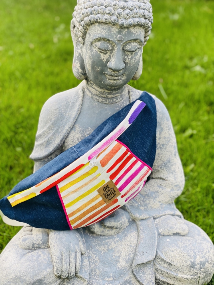 Bild 1 von Klimperklein eBook Fancy Hipbag - geräumige Colorblock-Bauchtasche mit raffiniertem Innenleben