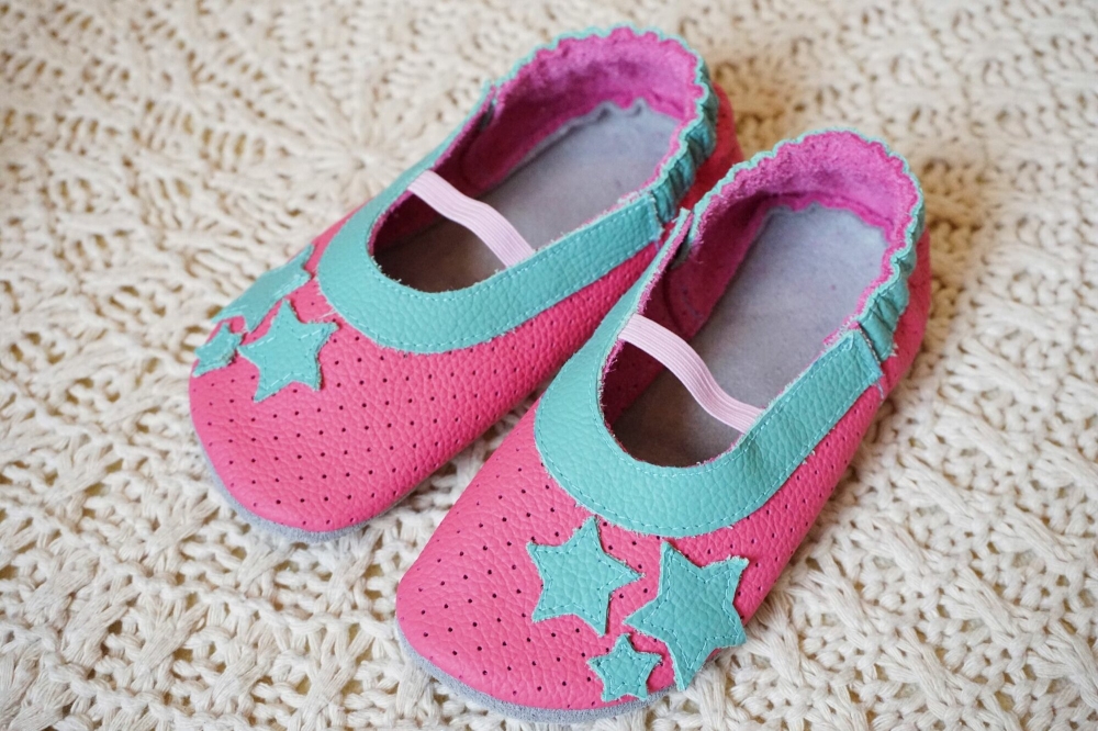 Bild 1 von Klimperklein book Ballerinapuschen Gr. 18/19 - 26/27 Lederpuschen Puschen Krabbelschuhe Barfußschuhe