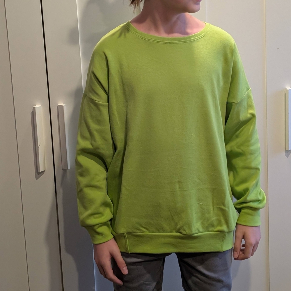Bild 1 von Klimperklein eBook Sportlicher Sweater 104 bis 170 Schnittmuster mit 3 Teilungen Beamerdatei Ebenen