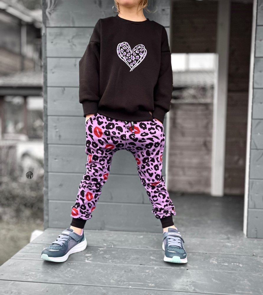 Bild 1 von Klimperklein eBook Sportlicher Sweater 104 bis 170 Schnittmuster mit 3 Teilungen Beamerdatei Ebenen